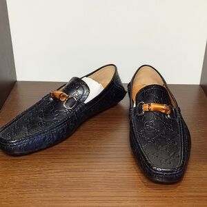 New Gucci black loafer shoes